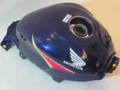 Tank Honda CBR250 MC41, Art-Nr.: 17520-KYJ-960ZB, �u�erlich in sehr gutem Zustand, innen mit Rostsch�den, mu� gereinigt und beschichtet werden, 120,-� (Versand 15,-)